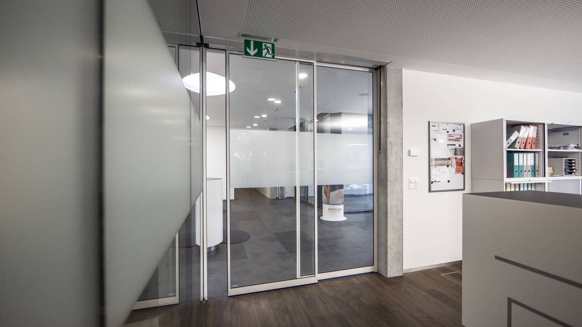 Porte coulissante cadre fin - PSA - Gilgen - 1 à 4 vantaux télescopiques - Verrouillage intégré_4