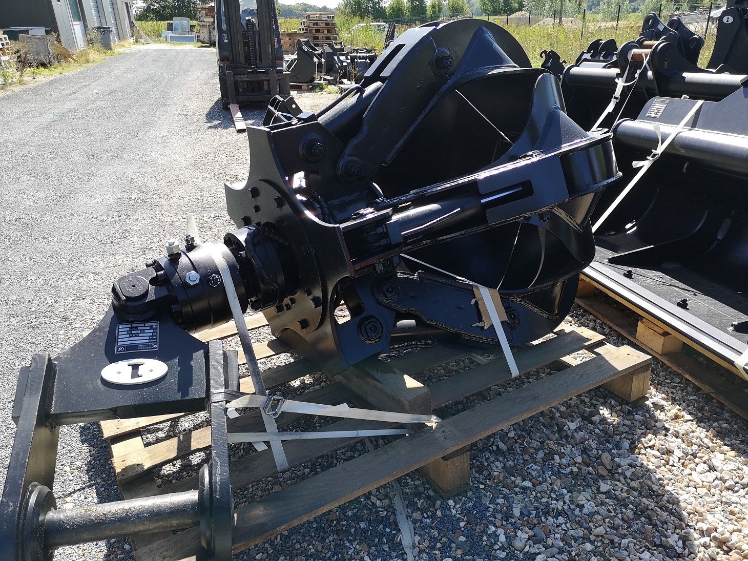 Outil hydraulique grappin pour ferraille