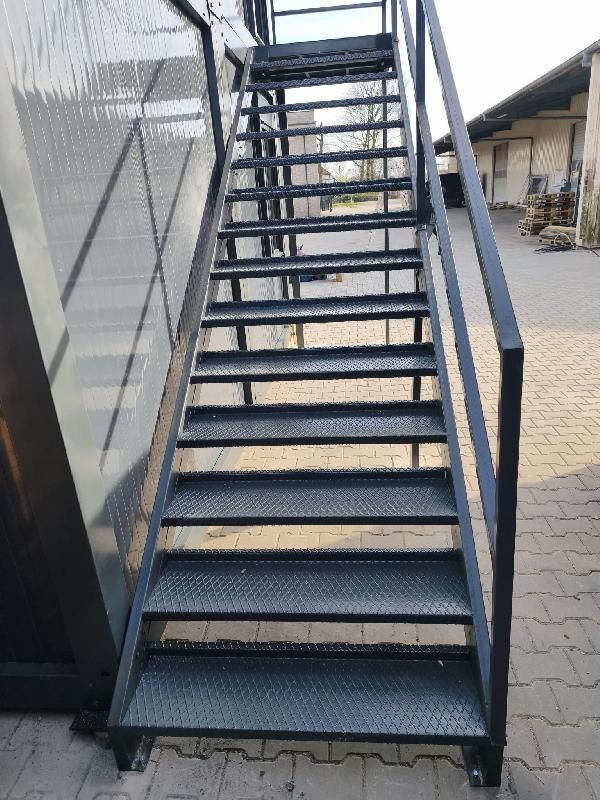 Conteneur de bureau modèle MODULHAUS - Solution modulaire haut de gamme avec excellente isolation et flexibilité maximale_4