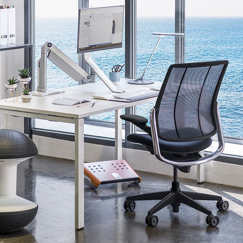 Diffrient Smart - Fauteuil de bureau en résille - Humanscale Ltd - Design linéaire et ergonomique_4