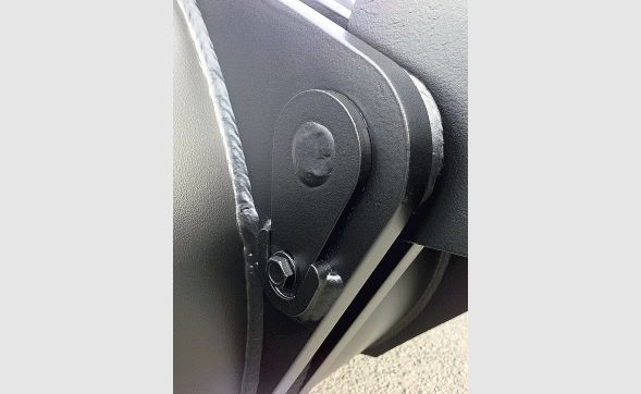 Godet pour chariot élévateur avec griffes escamotables