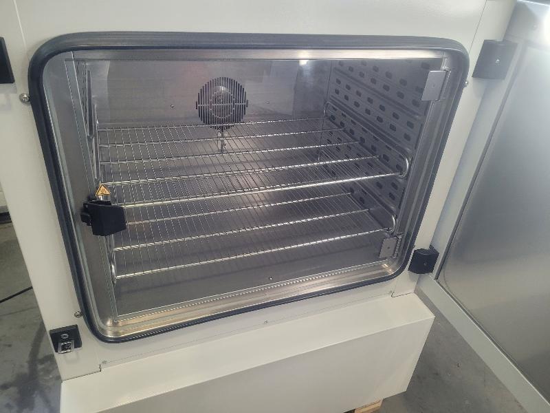 Incubateur / étuve réfrigéré BINDER KB-115 avec convection forcée 100°C_4
