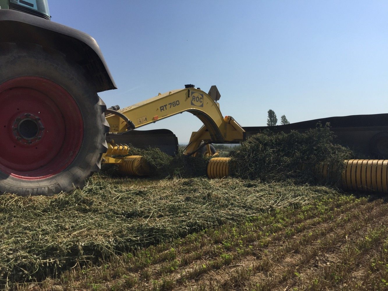 RT 760 - Andaineur à tapis - ROC SRL - 2 éléments, largeur de travail 7,6 m et largeur de récolte 6 m_4