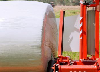 Enrubanneuse avec superposition constante du film plastique