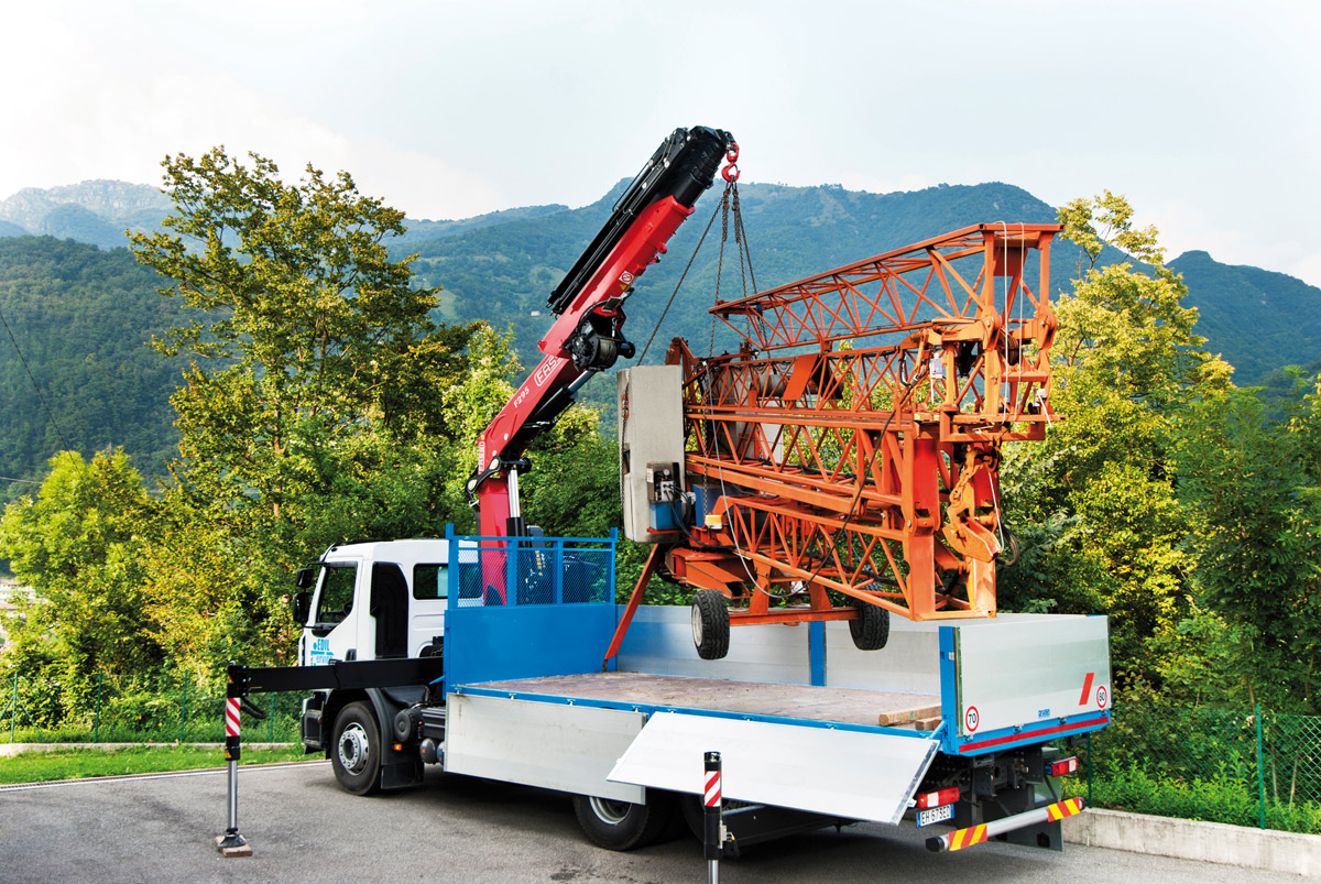 Grue auxiliaire Fassi F295RA e-dynamic - 28,95 tm - bras hydraulique jusqu'à 26,70 m avec jib_4