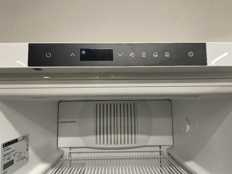 Armoire laboratoire positive Liebherr LFKV3910_4