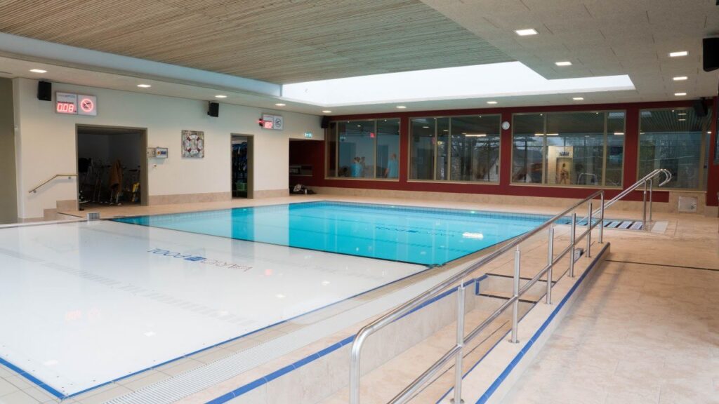 Plancher mobile DUO :  une solution innovante pour les piscines d'enseignement_4