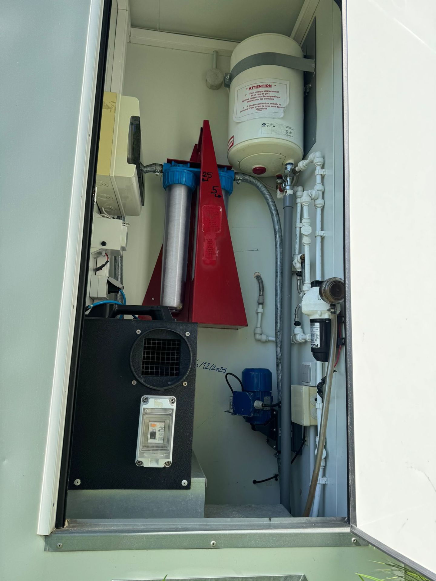 Abri de décontamination amiante - occasion en bon état - 7500€ HT_4