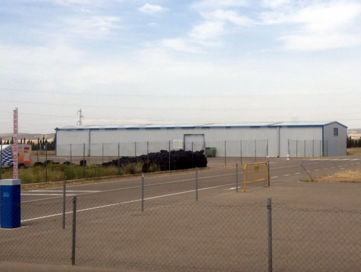 Bâtiment préfabriqué à structure métallique modulaire gamme ecorapid pour sports et récréation - cualimetal_4