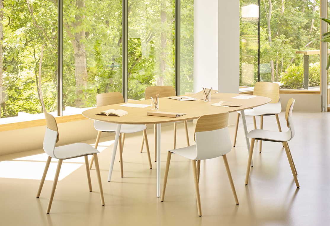 Chaise empilable KLIK - originale et élégante avec options pieds métal ou bois, 6 coloris disponibles, fabrication française_4