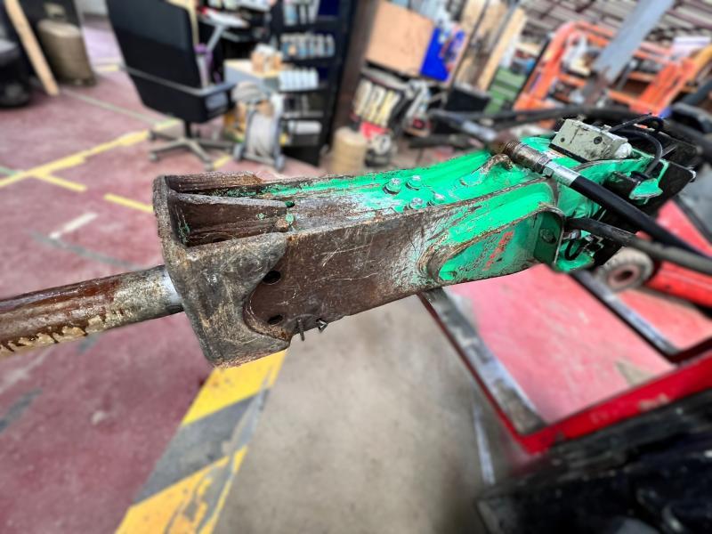 MONTABERT M900 BRH Marteau hydraulique pour 15-25T_4