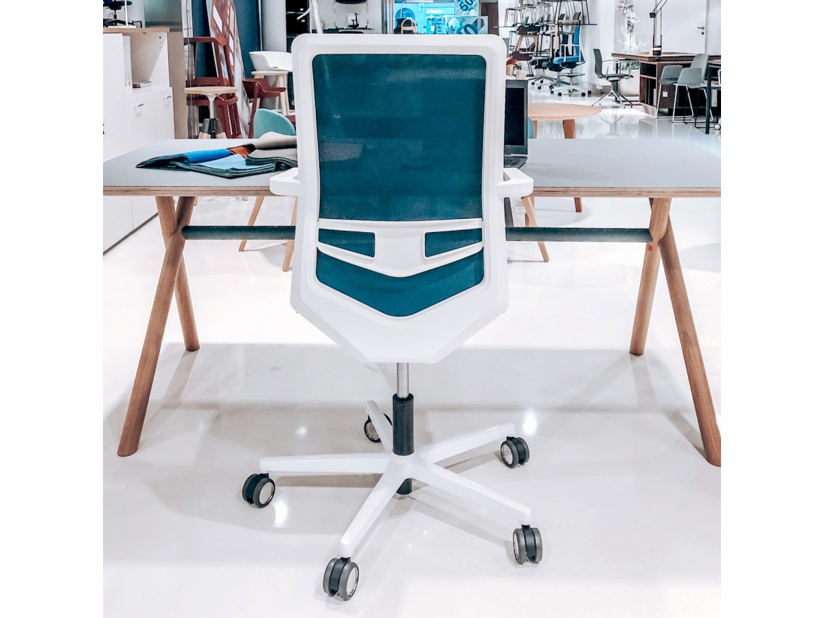 Sièges à usage intensif 24 H - haut niveau en résille 3D - EQUIS 24 avec ergonomie et robustesse_4