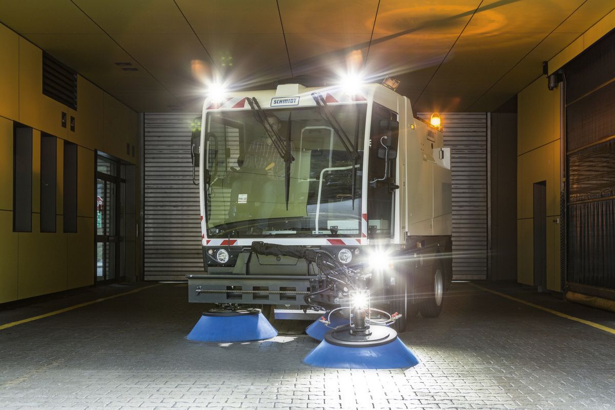 Cleango 500 - balayeuse compacte automotrice - aebi schmidt - 3,2 m3_4