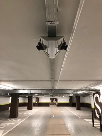 Technologie de guidage à la place pour parkings saturés