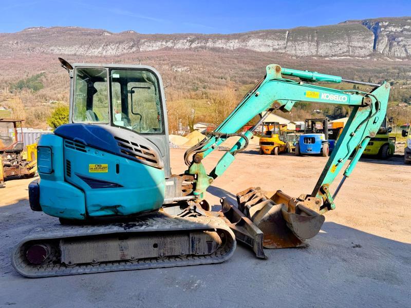 Kobelco SK45SRX-6  Mini pelle 4,5T_4