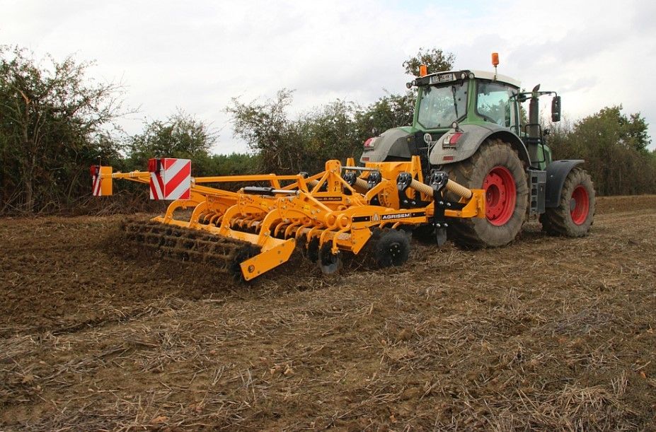 Combiplow platinum - décompacteur agricole - agrisem sas - charge maximale atteint 3 000 kg_4