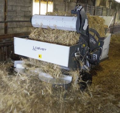 Machine multifonction Multicompact avec connexion hydraulique manuelle