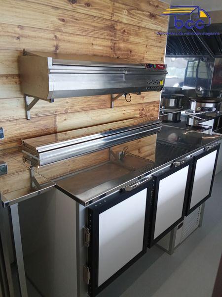 Camion d'occasion Friterie Renault Master – Foodtruck 4m20 tout équipé – Vitrine extérieure + Froid + Cuisson -1124_4