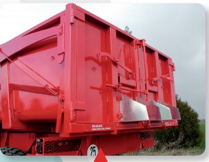 Remorque agricole 24 tonnes dotée d'un compresseur 1000 tours