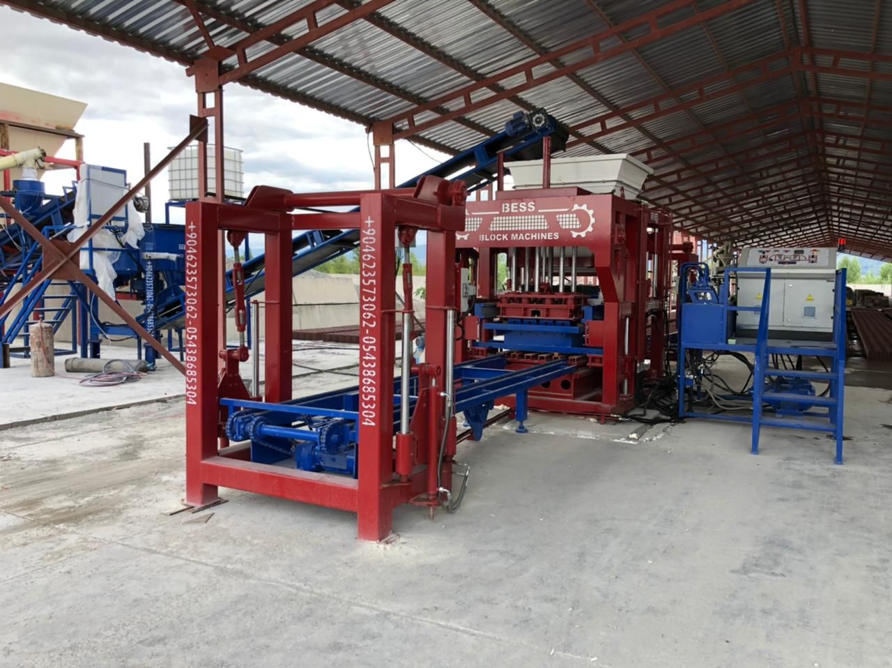 Machine à briquettes PRS-400 - pavés, bordures et blocs creux - semi-automatique, économie d'énergie_4