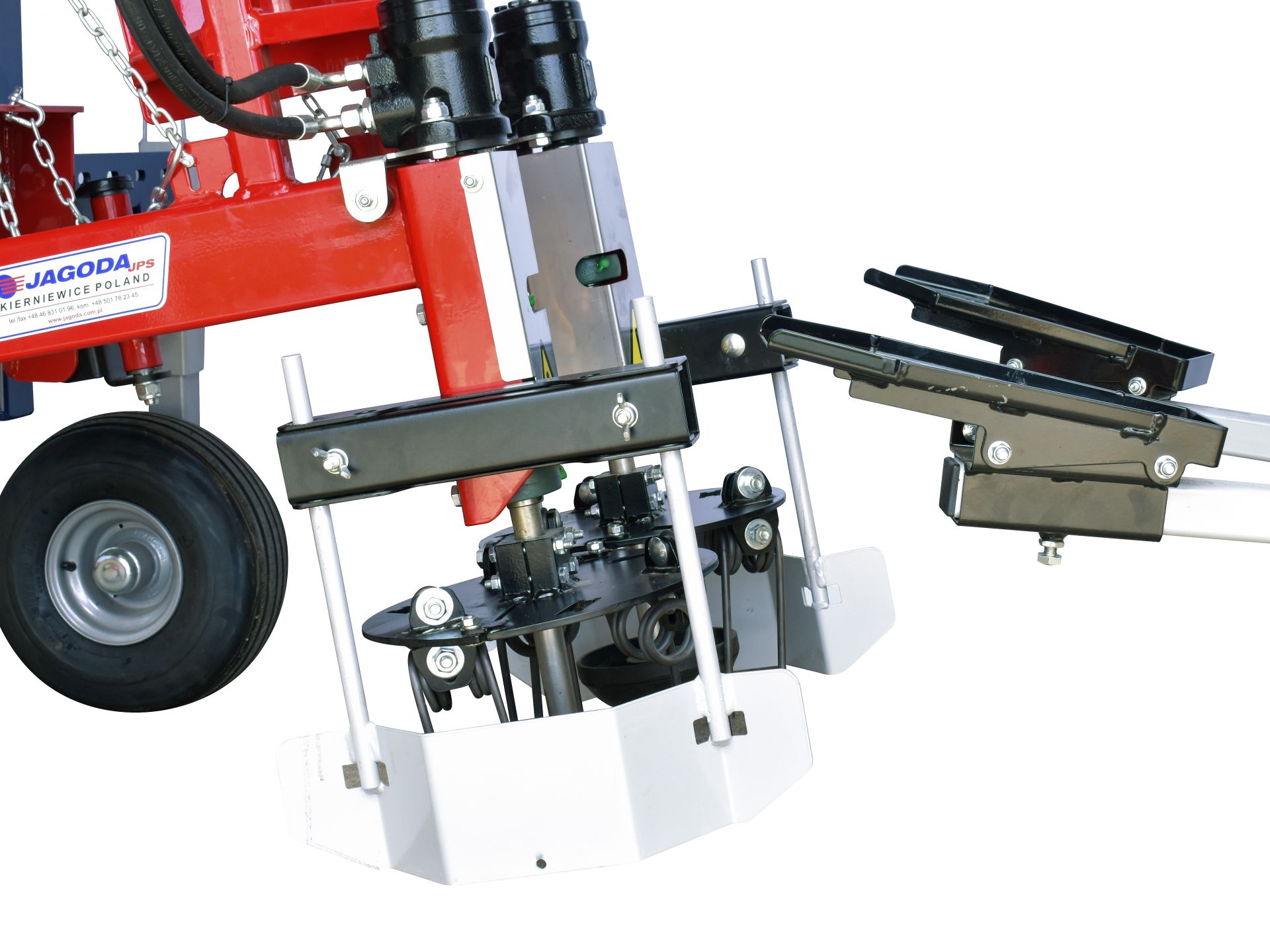 Bineuse sur le rang ZUZA 3 - 1, 2 ou 3 rangées - Éléments rotatifs pour cultures maraîchères et fruitières - JAGODA JPS Agromachines_4