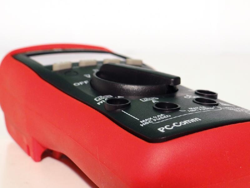 FI225MP - Multimètre numérique portable RMS 6 000 points avec détection de champs électriques sans contact_4