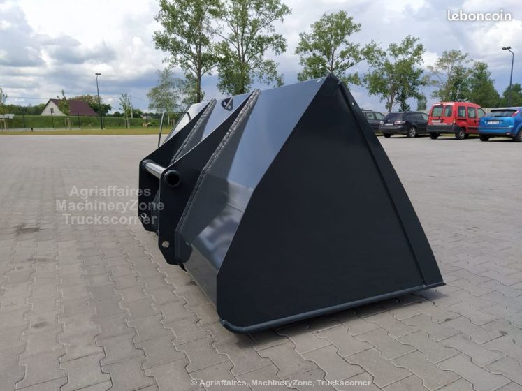 Godet céréales 2500 litres, adaptable sur JCB_4