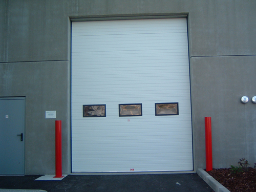 Porte sectionnelle industrielle sur mesure - ISO V40 - panneaux injectés ou vitrages, fabrication française_4