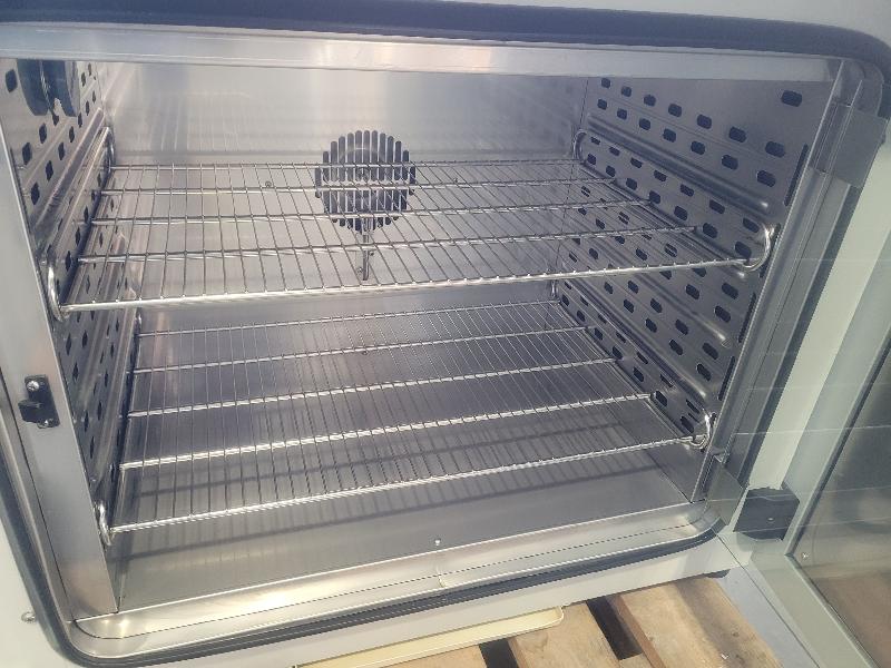 Incubateur / étuve réfrigéré BINDER KB-115 avec convection forcée 100°C_4