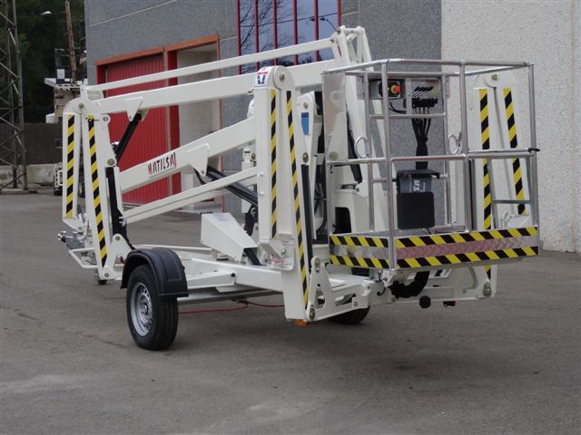 Plateforme de travail en hauteur parma15 légère et maniable