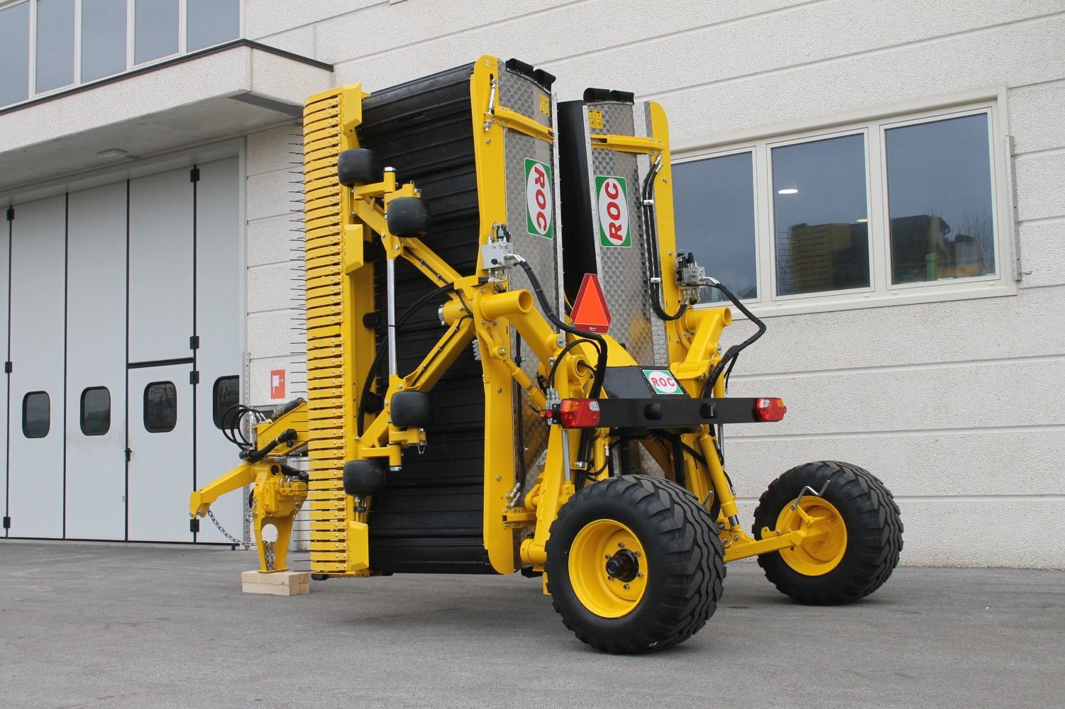 Andaineur à tapis ROC RT 730 pour un séchage uniforme et une meilleure productivité