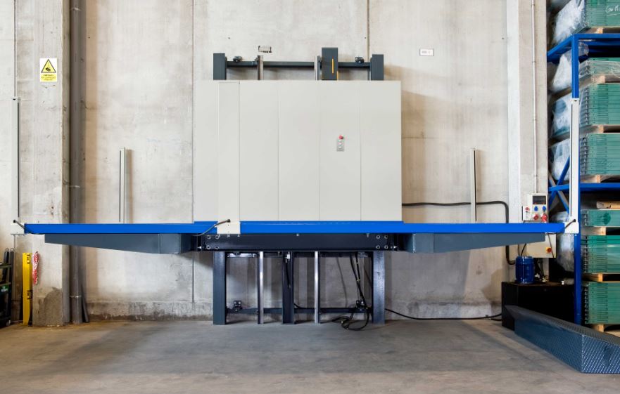 Monte voiture à fonctionnement électro hydraulique la plus adaptée pour les transferts verticaux de véhicules_4