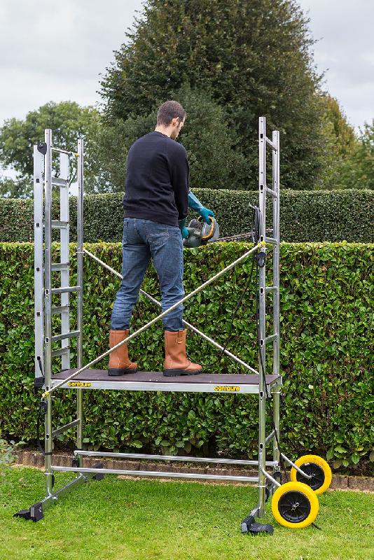 Échafaudage extérieur semi-pro - aluminium - Hauteur plancher 0,50m à 1,40m - Roues increvables - Centaure - Réf 872207_4