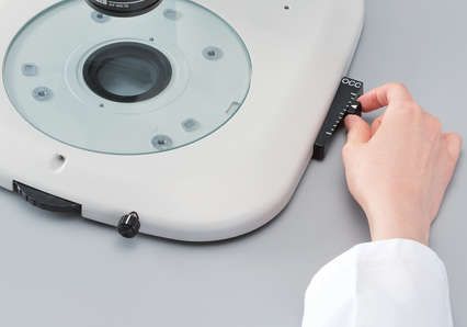 Nikon SMZ800N : stéréomicroscope avec optiques semi-apochromatiques, zoom 8:1 et accessoires ergonomiques_4