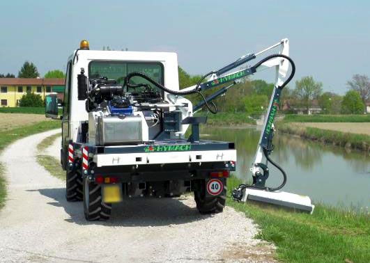 Buddy broyeur d'accotement - Hymach - châssis autoportant réglable en hauteur avec bras hydraulique polyvalent_4