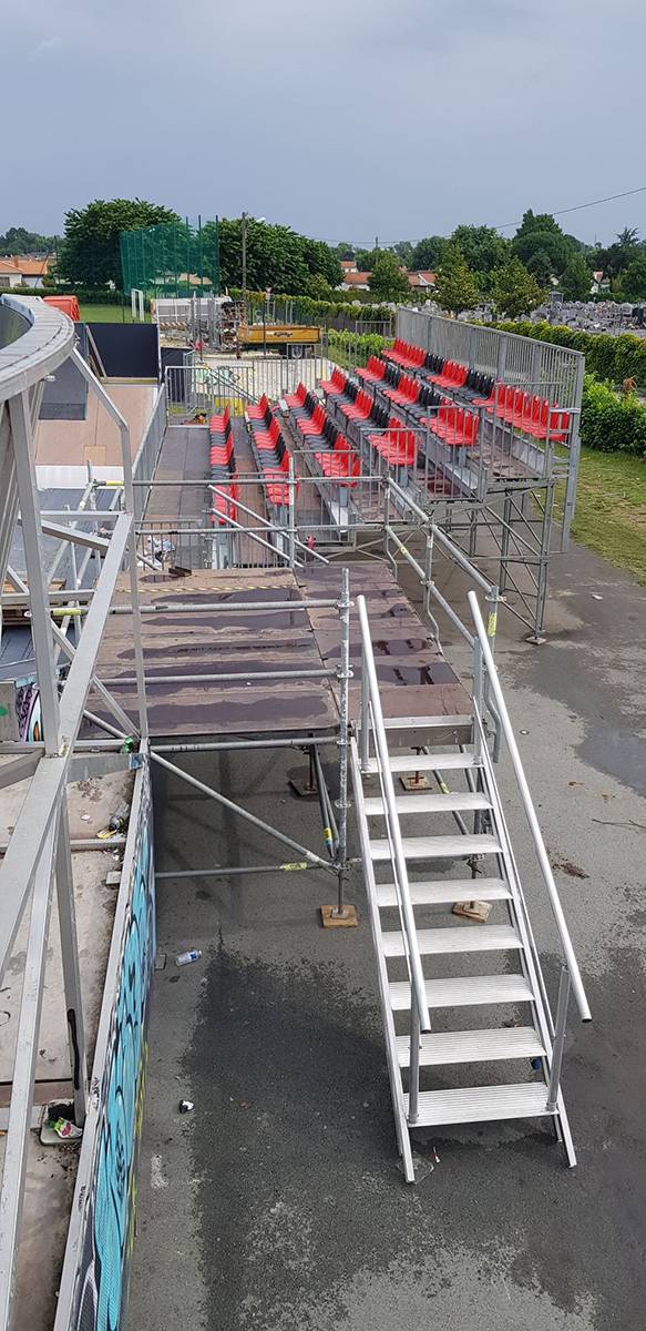 Gradins pour animations, spectacles et concerts en location