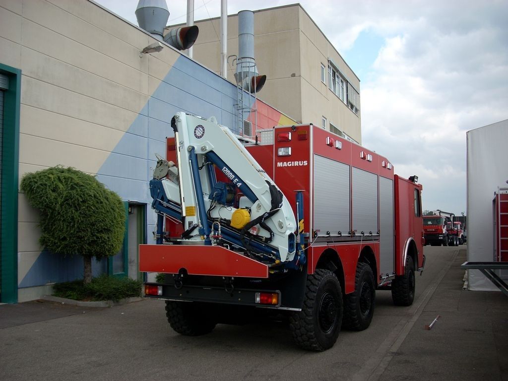 Grue auxiliaire série 12000E - Cormach - Pression 275 bar - Capacité jusqu'à 3860 kg_4