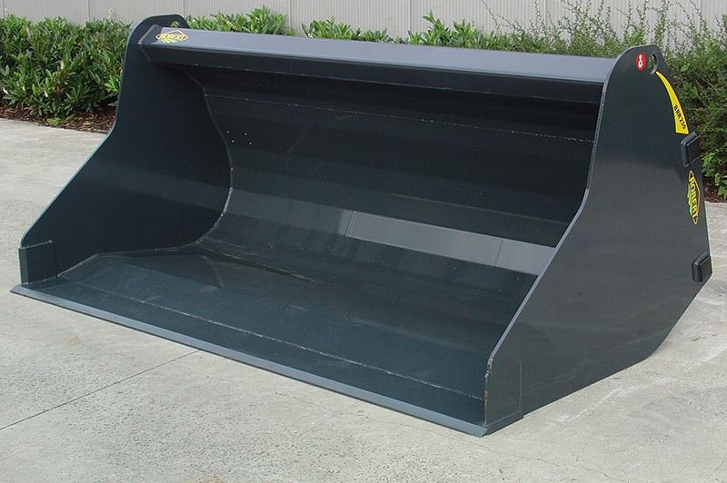 Godet de reprise - Atelier Robert - forme étudiée pour faible résistance de pénétration avec aciers haute résistance et lame Hardox 400 HB_4