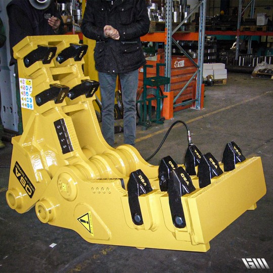 Broyeur mécanique Série FM - OSA - Pour pelles de 18 à 100 tonnes - Haute performance et robustesse en acier HARDOX_4