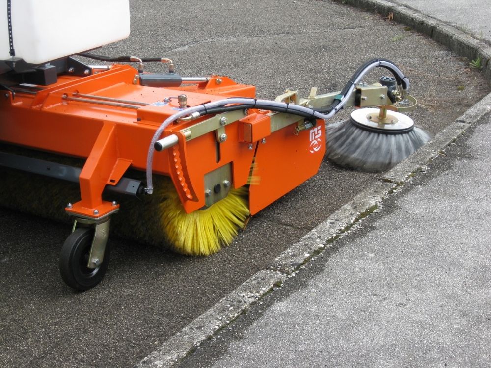 Godet balayeur M3 série DS - bac de ramassage hydraulique - brosse polypropylène Ø 660 mm_4