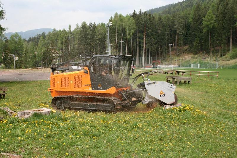Broyeurs de souches pour véhicules spéciaux 300/SC/PM - de 250 à 300 ch - transmission hydraulique_4