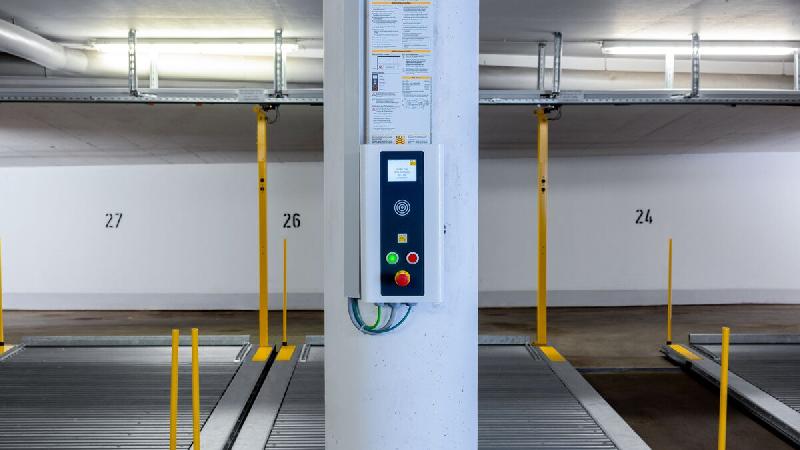 Parking mécanique à plates-formes coulissantes transversales 601 - Conception Plate pour une Accessibilité Optimale_4