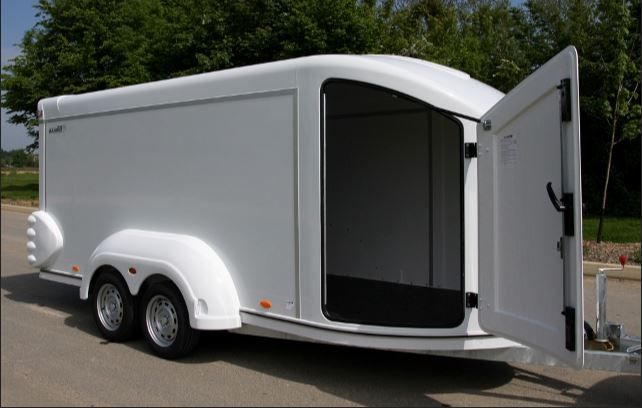 Remorque Centaure 4900 avec hayon ou portes arrière à vérin