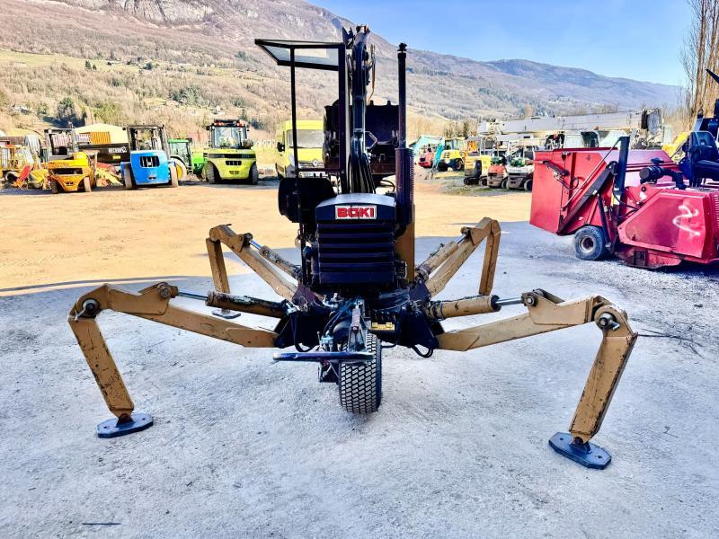Boki KIEFER 2550 Grue araignée compacte automotrice_4