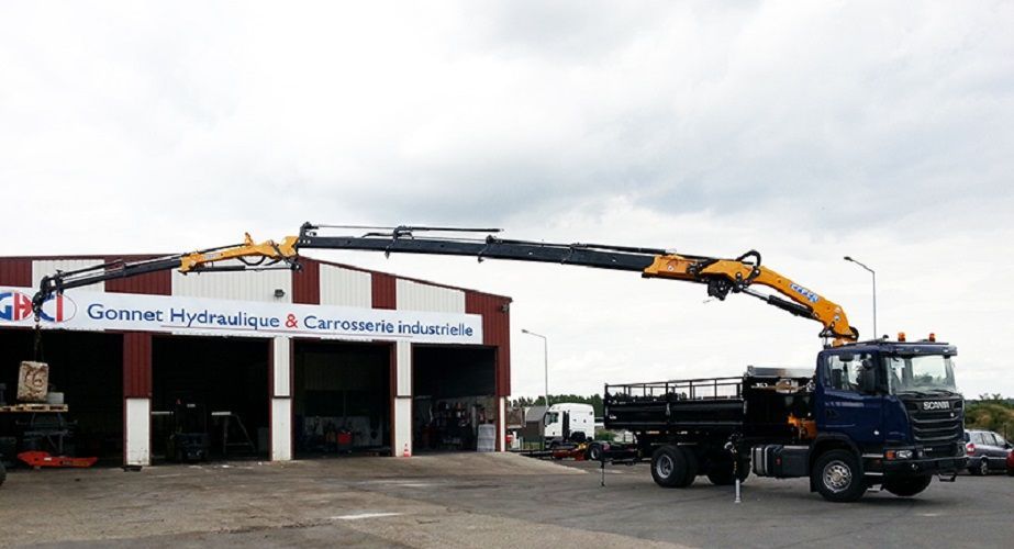 Grue auxiliaire medium 255 - effer - pression 340 bar - capacité de levage entre 10 et 30 txm_4