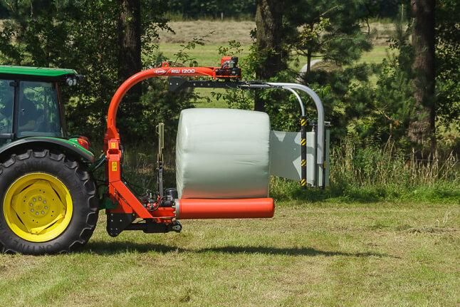 RW 1200 - Enrubanneuse agricole KUHN - Modèles RW 1200 M et RW 1200 C avec coupe-film hydraulique et pré-étireurs coniques_4