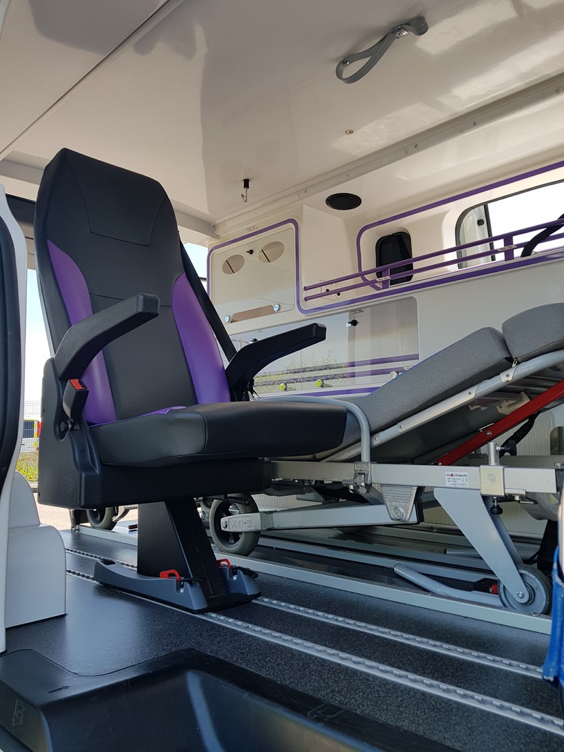 Ambulance opel vivaro l1h1 2015 type a1 - occasion_4