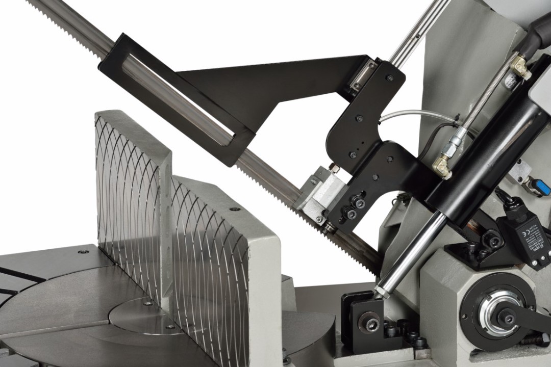 Scie à ruban semi-automatique OLYMPIC - S330SA - Grande fiabilité avec descente pendulaire et capacités élevées_4