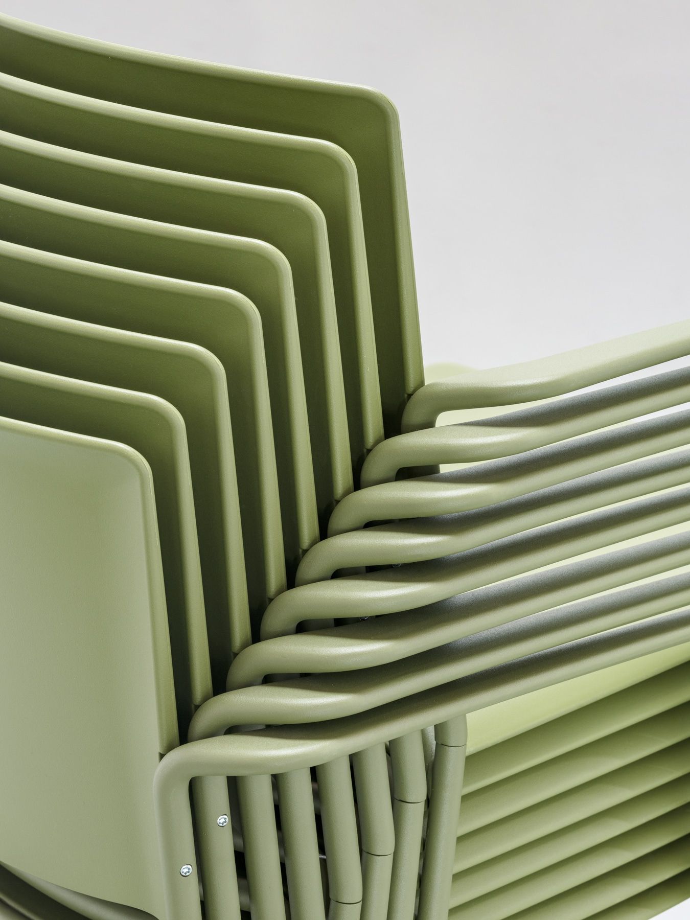 Ema - chaises empilables - enea_4