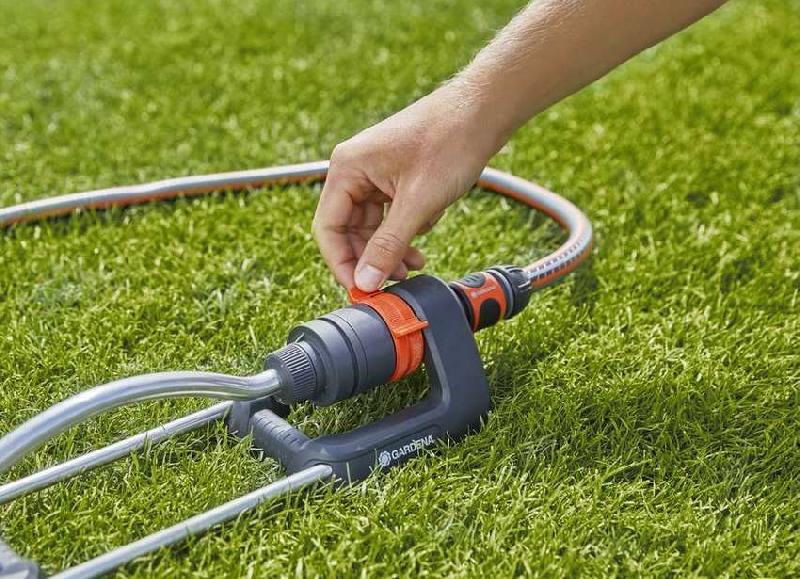 Arroseur oscillant Aqua S - arrosage 90 à 220 m² - portée de 7 à 17 m - largeur maximale de 13 m_4